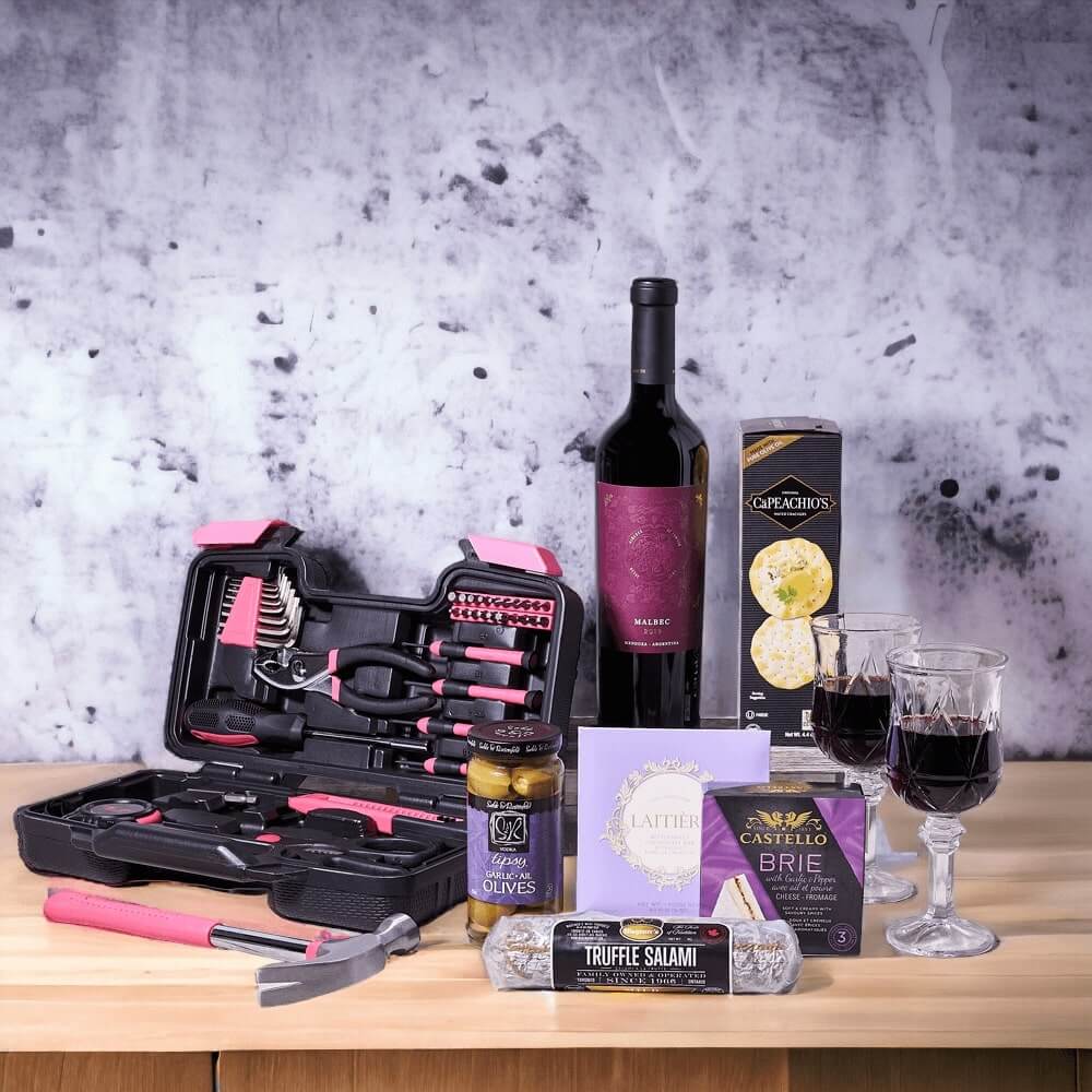 Red Wine and Crackers Gift Set – how the gift is presented